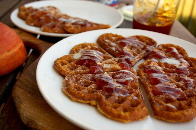 Delicious and low-caloric pumpkin waffles topped with condensed milk and prickly pear cactus jam. Great recipe for a fall brunch!
