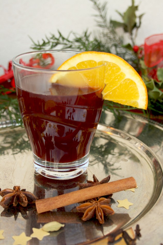 German Mulled Wine (Glühwein) contains all traditional Christmas spices as well as a fruity hint of citrus.It's very easy to make and it looks impressive!