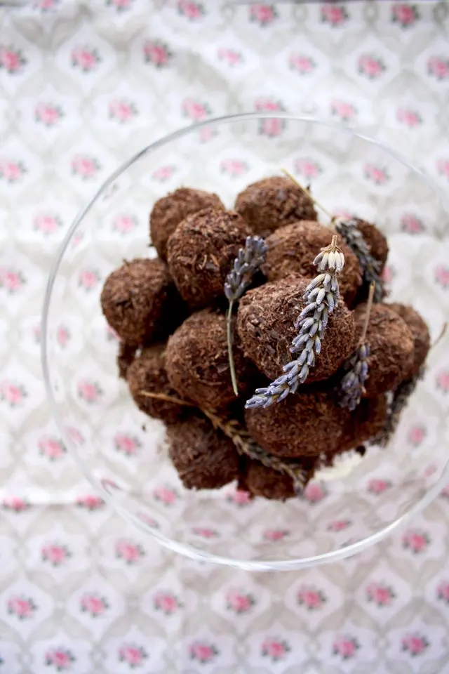 Three Chocolate Truffles Recipes Decorated with Lavender - Looking Nice