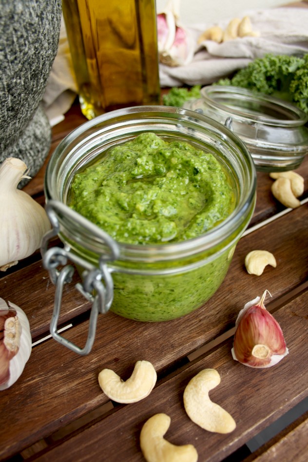 Vegan Kale Pesto with Cashew Nuts: 5 minutes healthy recipe! Serve it with pasta, bread, salads, soups, beans, roasted vegetables or anything else you like