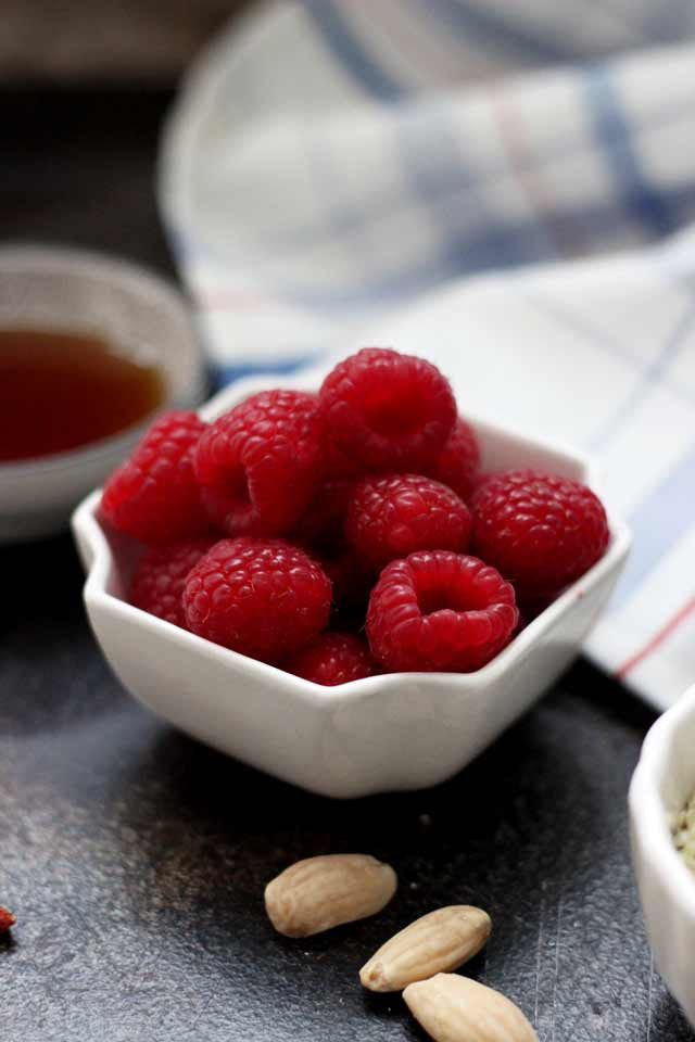 Muesli Recipe: A Healthy and Delicious Breakfast Idea - Raspberries Ingredient Closeup
