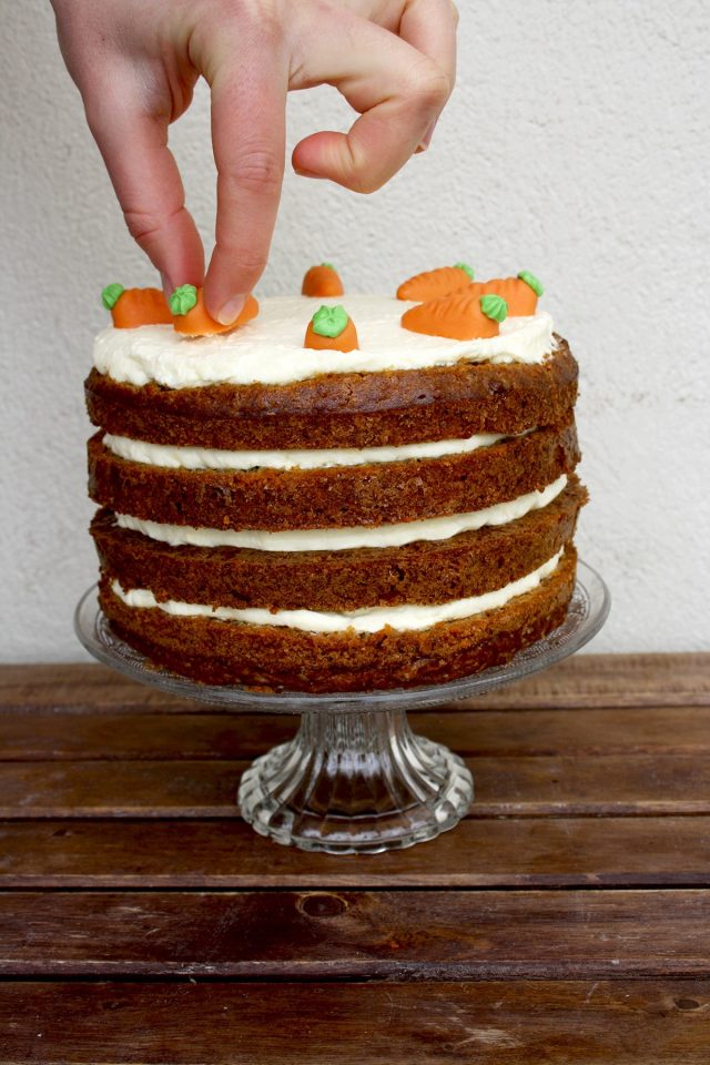 Super Moist Carrot Cake with Vanilla Cream Cheese Frosting - Decorating the Cake