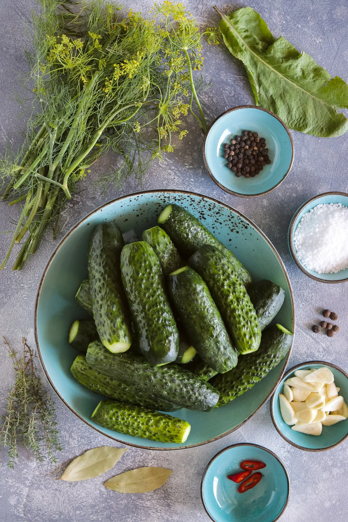 Ingredients for Russian dill pickles
