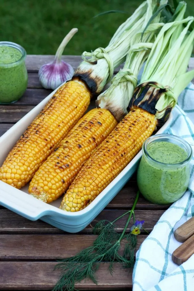 Perfectly Grilled Corn on the Cob is very juicy and pairs so well with creamy vegan avocado dill dressing. Easy and impressive recipe for your summer barbecue!