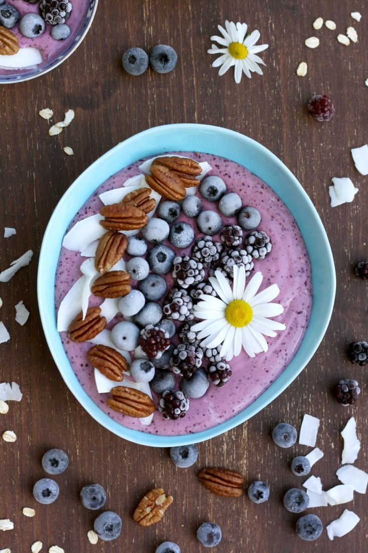 How to Make a Smoothie Bowl • Happy Kitchen