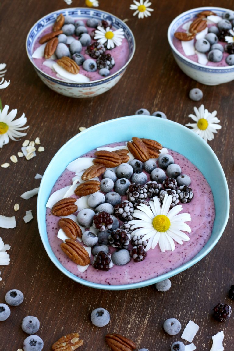 How to Make a Smoothie Bowl • Happy Kitchen