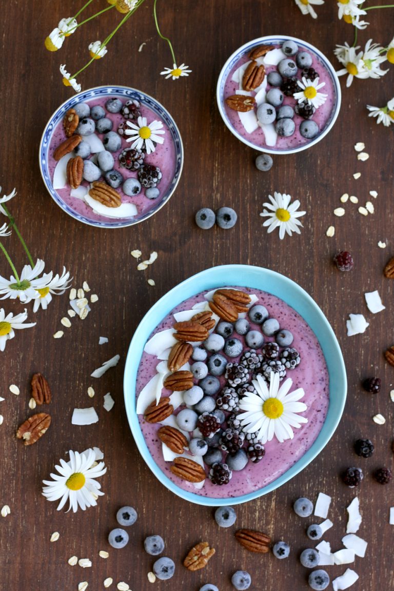 How to Make a Smoothie Bowl • Happy Kitchen