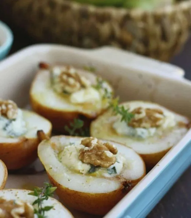 Baked Pears with Gorgonzola