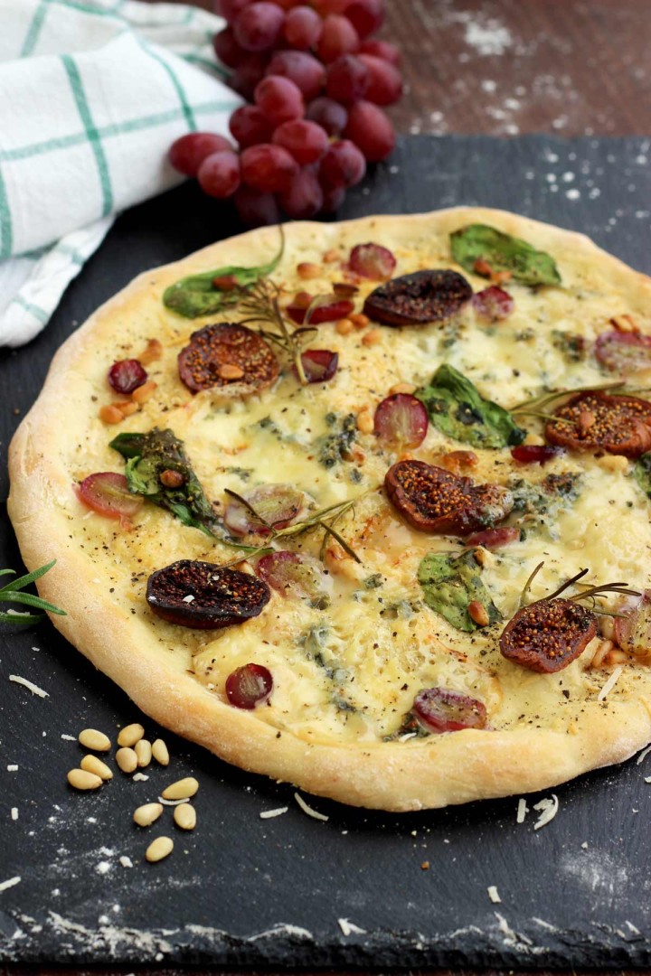 How to Make a Homemade Pizza Crust • Happy Kitchen