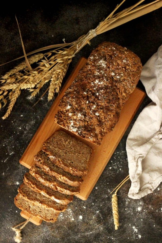 Healthy Wholemeal Bread • Happy Kitchen.Rocks