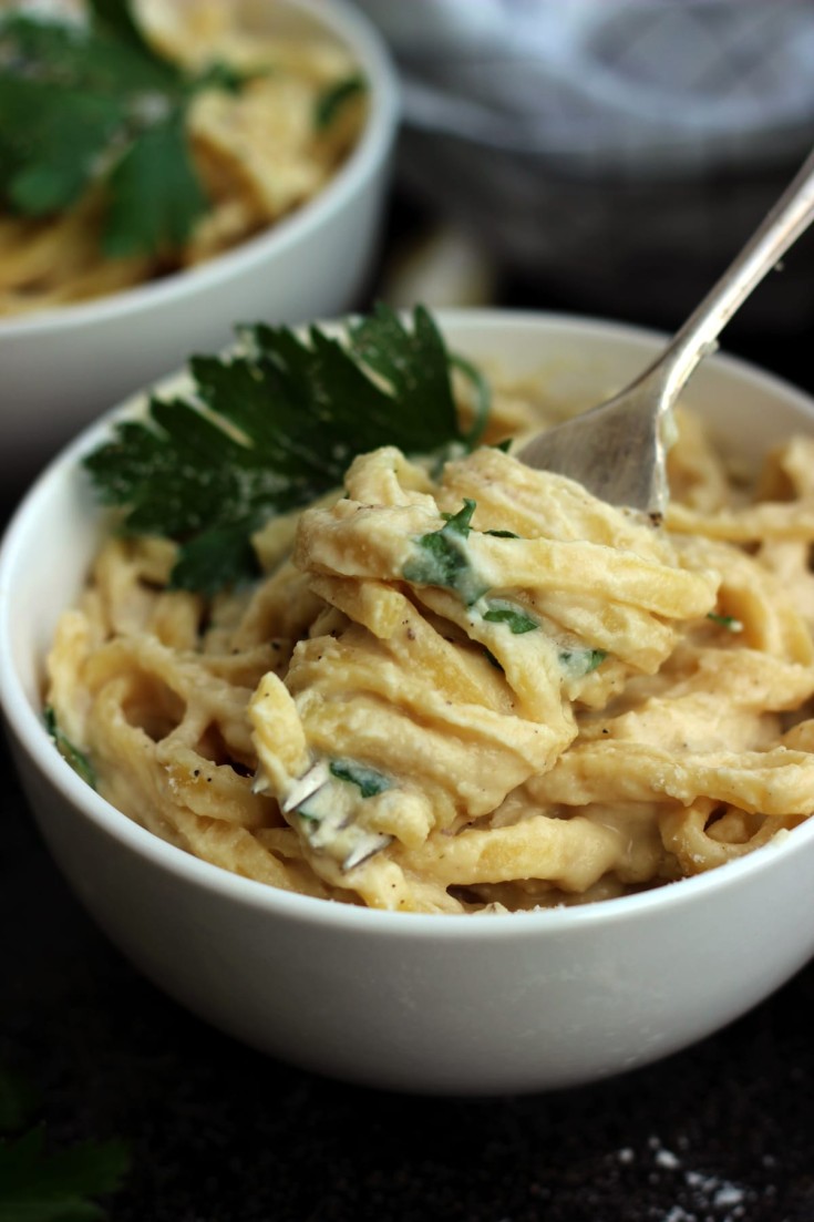 The Creamiest Vegan Fettuccine Alfredo • Happy Kitchen
