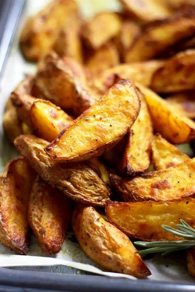 Easy Baked Potato Wedges - the Result after Baking