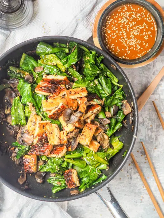 Tempeh Stir Fry with Spicy Tahini Sauce
