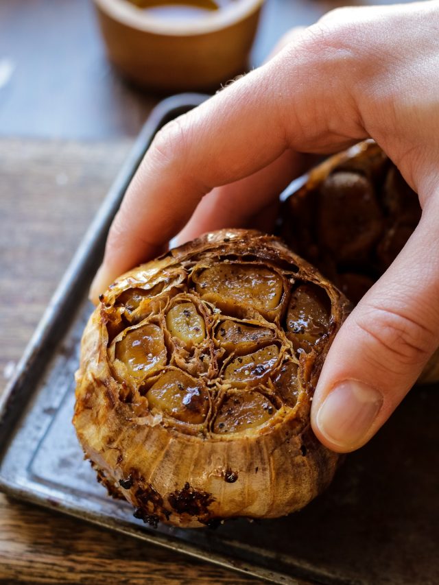 Roasted Garlic in The Oven