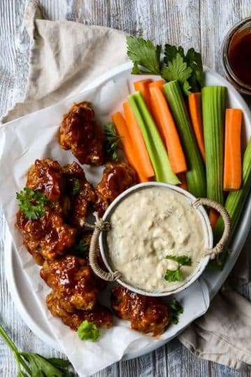 cropped-Vegan-buffalo-wings-with-blue-cheese-dip-and-veggie-sticks-2-1.jpg